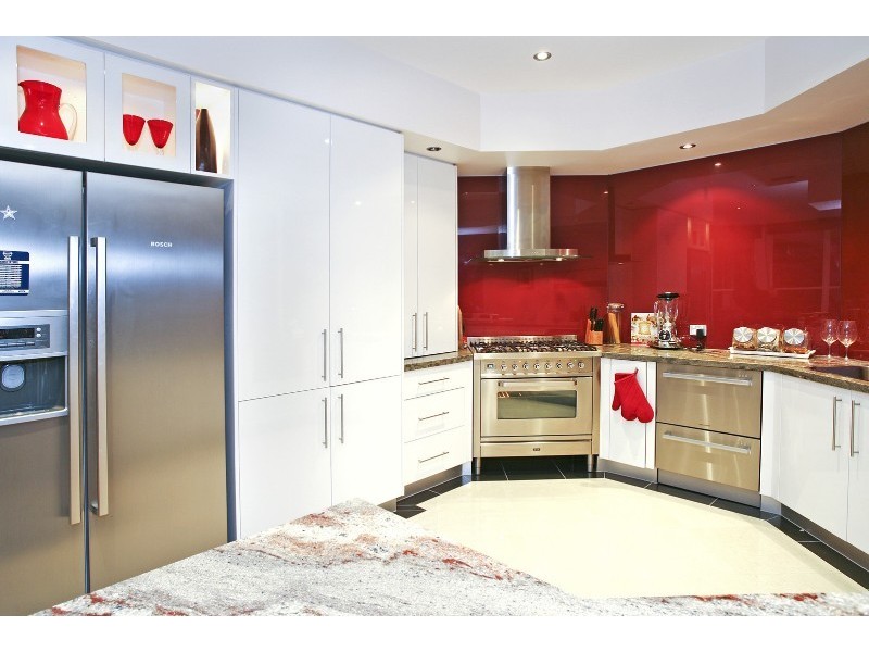 14 Grosvenor Drive, Wandana Heights VIC 3216