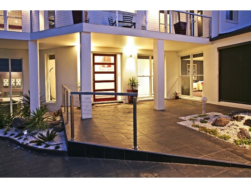 14 Grosvenor Drive, Wandana Heights VIC 3216