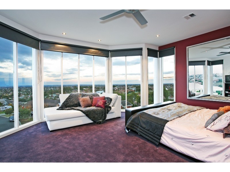 14 Grosvenor Drive, Wandana Heights VIC 3216