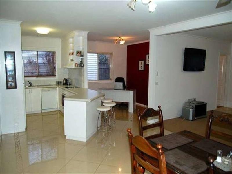 33 Heytesbury Drive, Leopold VIC 3224