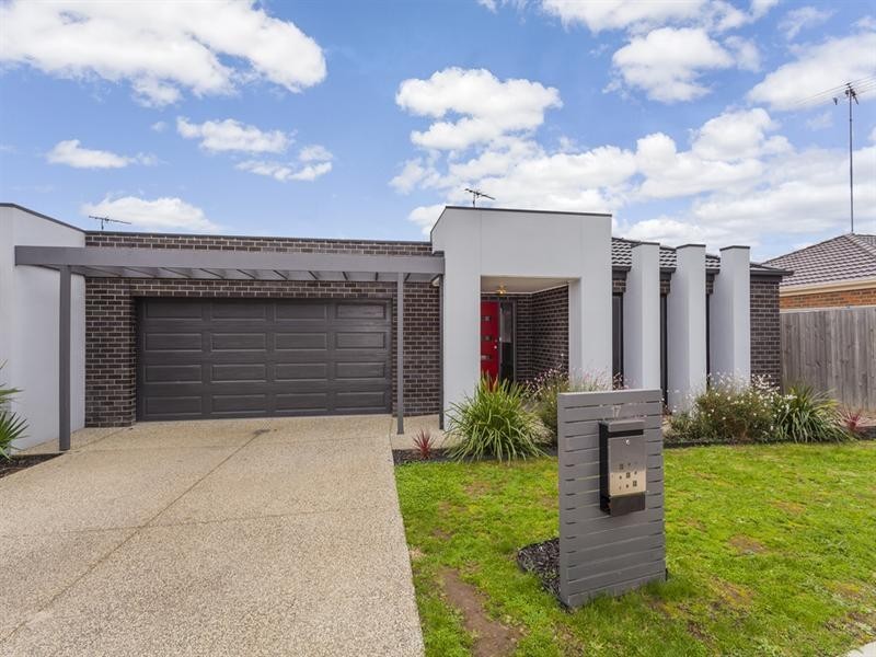 17 Swamphen Drive, Leopold VIC 3224