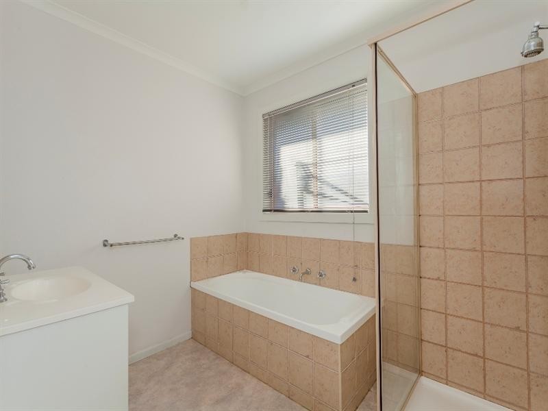 2/364 Autumn Street, Herne Hill VIC 3218