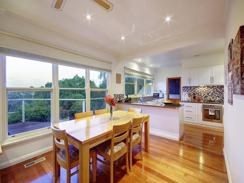 2 Mawarra Court, Highton VIC 3216