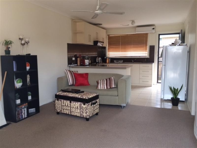 2/25 Bakewell Street, Herne Hill VIC 3218