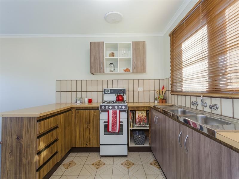 1/35 East End Crescent, St Albans Park VIC 3219