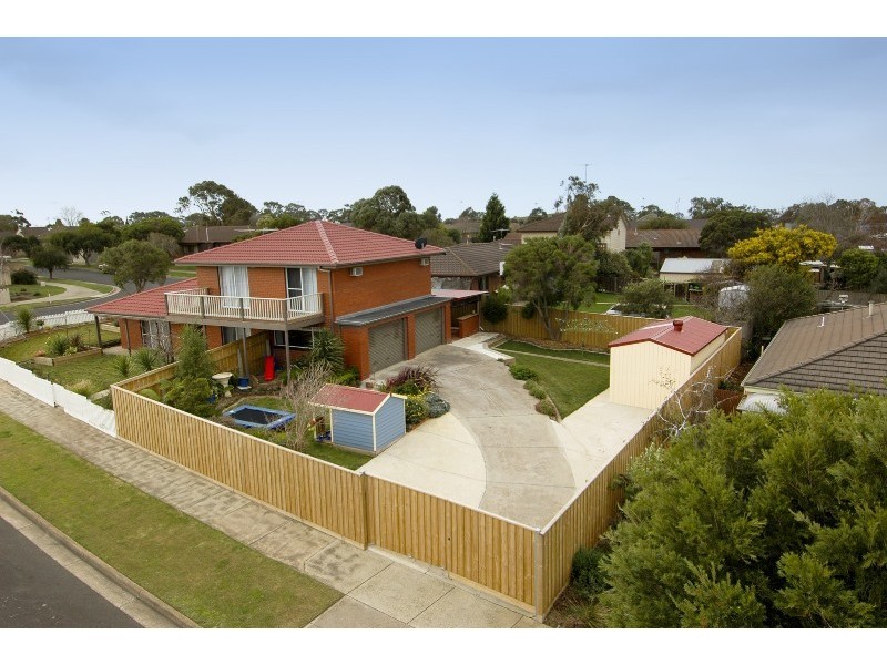 61 Wingarra Drive, Grovedale VIC 3216