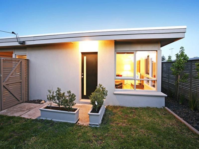 1/6-8 Stafford Street, Herne Hill VIC 3218