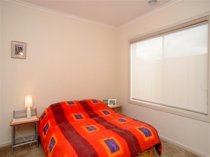 19 Spinnaker Drive, St Leonards VIC 3223