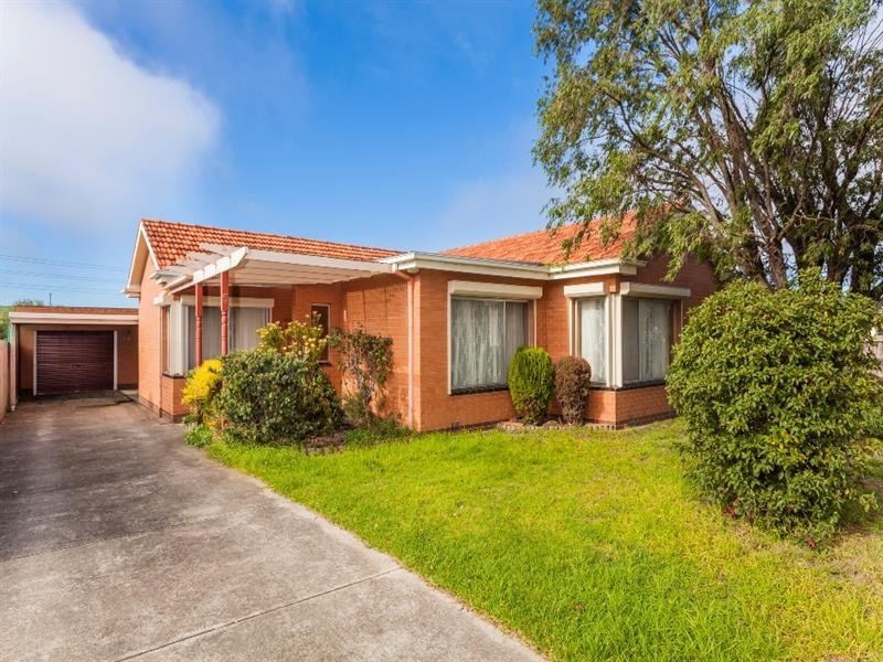 5 Hennessey Avenue, Herne Hill VIC 3218