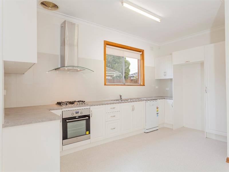 5 Hennessey Avenue, Herne Hill VIC 3218