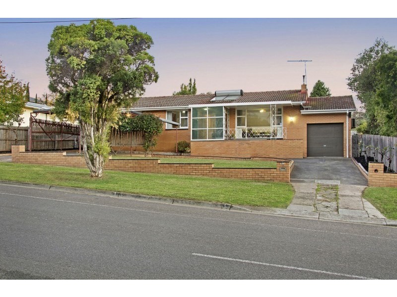 1 Carroll Road, Highton VIC 3216