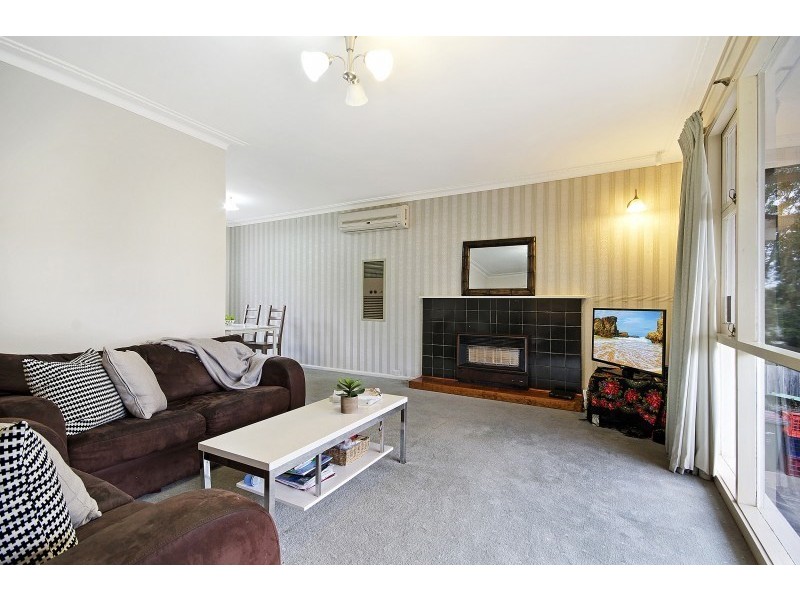 1 Carroll Road, Highton VIC 3216