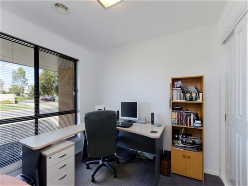 37 Smith Street, Grovedale VIC 3216