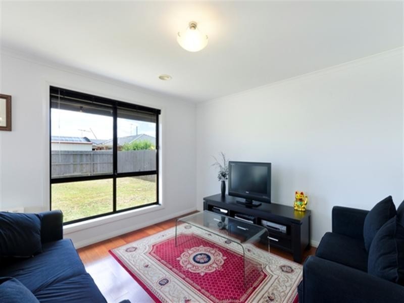 37 Smith Street, Grovedale VIC 3216