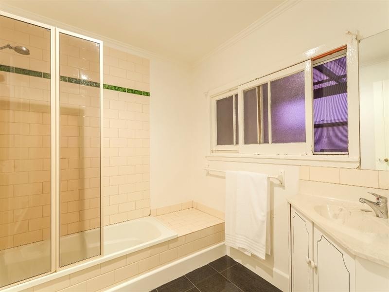 36 Villamanta Street, Geelong West VIC 3218