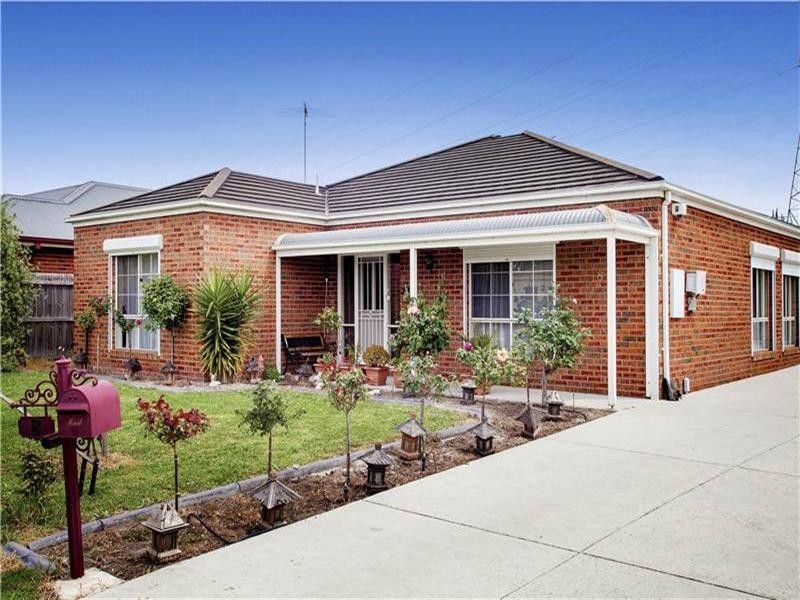 8 Nolan Place, Lovely Banks VIC 3221