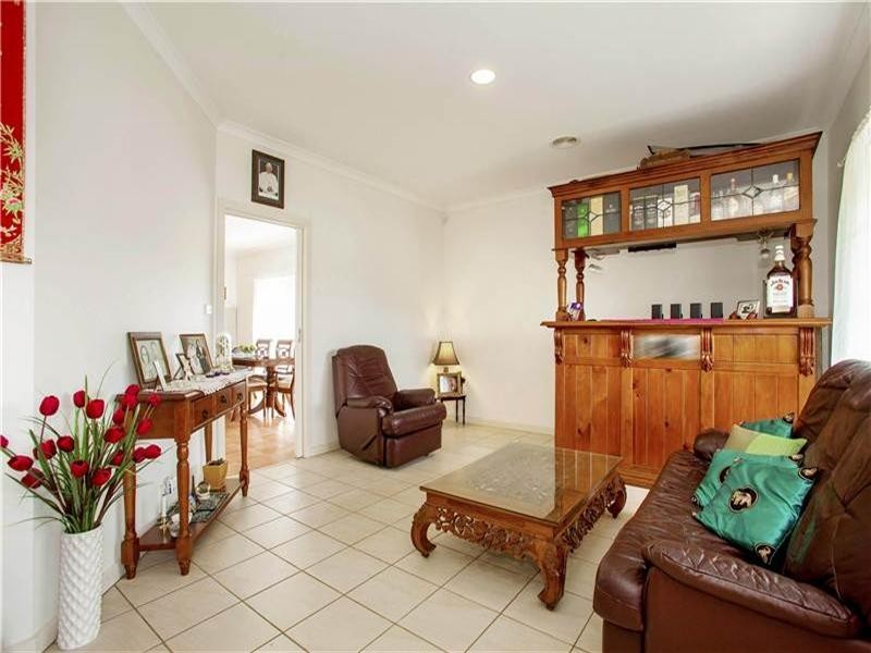 8 Nolan Place, Lovely Banks VIC 3221