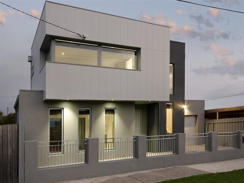 16 Holyrood Avenue, Newtown VIC 3220