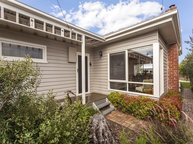 45 Mervyn Street, Newtown VIC 3220