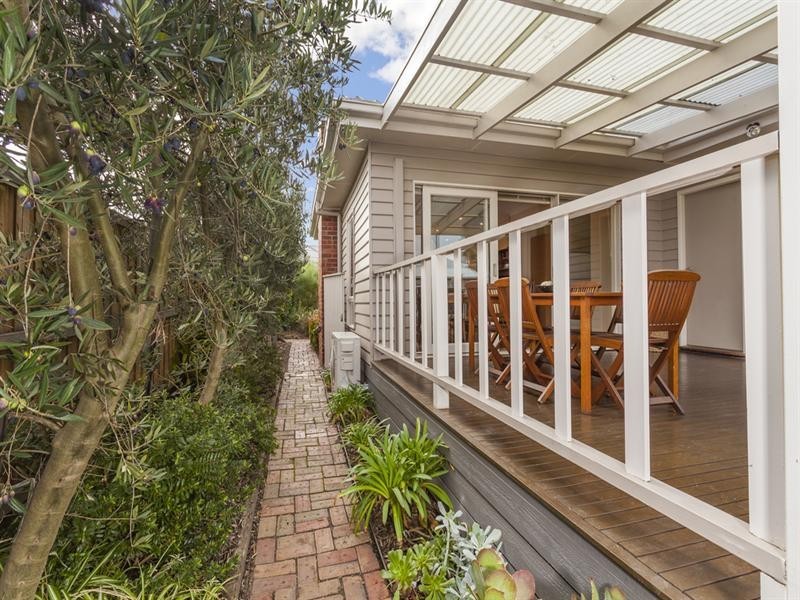 45 Mervyn Street, Newtown VIC 3220