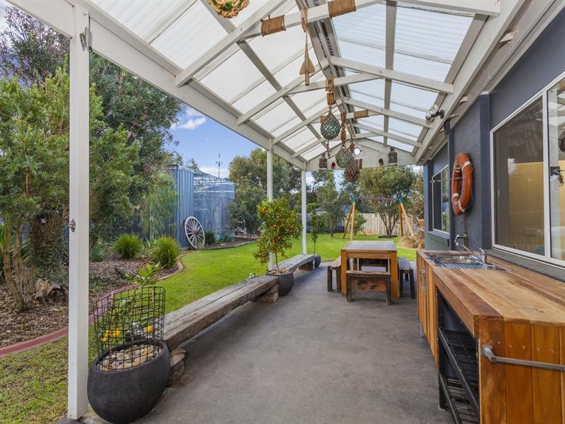 8 Hettie Court, Torquay VIC 3228