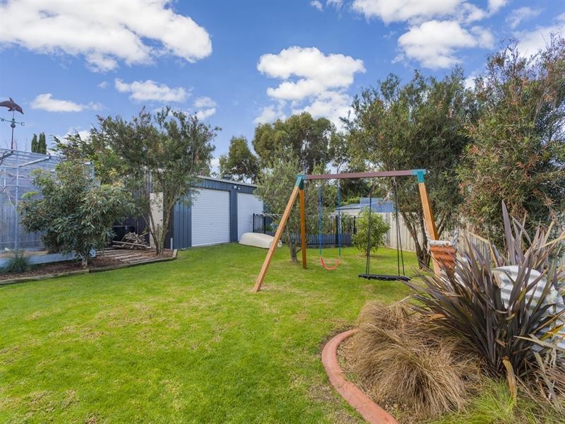 8 Hettie Court, Torquay VIC 3228