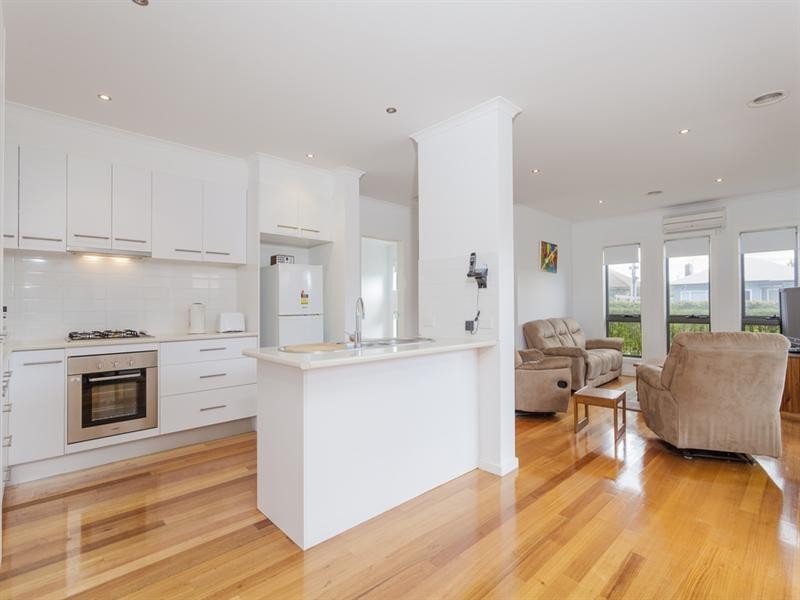1/157 Separation Street, Bell Park VIC 3215