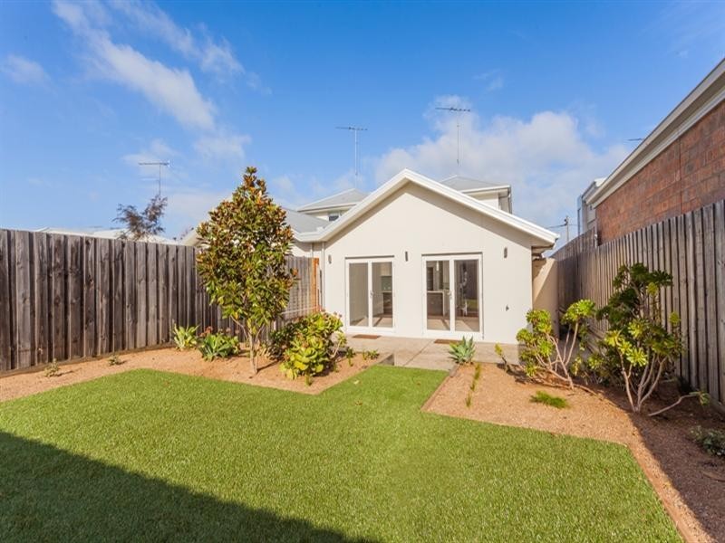 1/14a Nicholas Street, Newtown VIC 3220