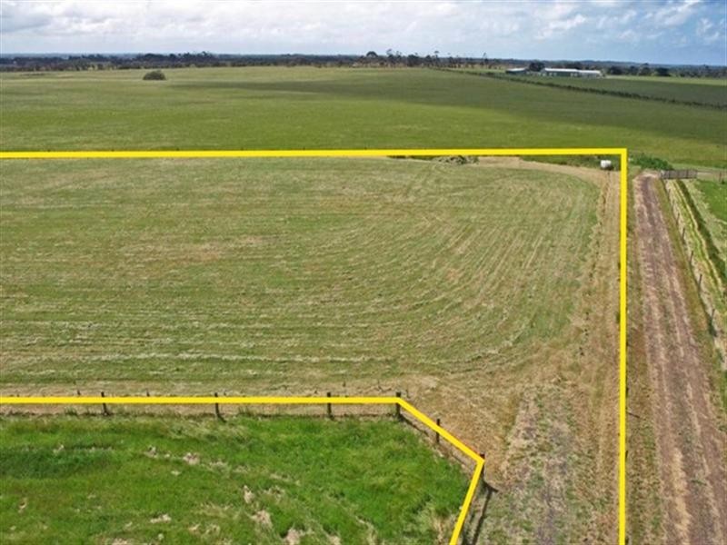 21a Kestrel Crescent, Mount Duneed VIC 3216