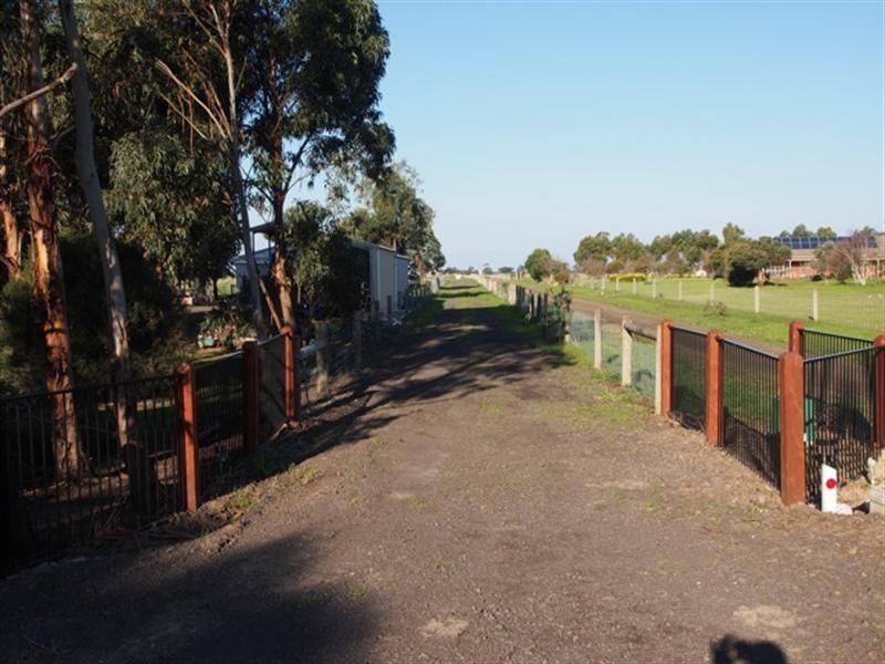 21a Kestrel Crescent, Mount Duneed VIC 3216