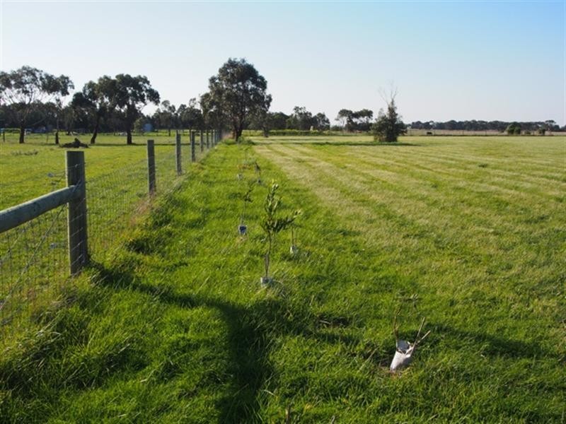 21a Kestrel Crescent, Mount Duneed VIC 3216