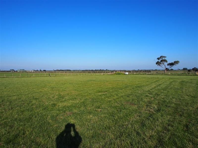 21a Kestrel Crescent, Mount Duneed VIC 3216