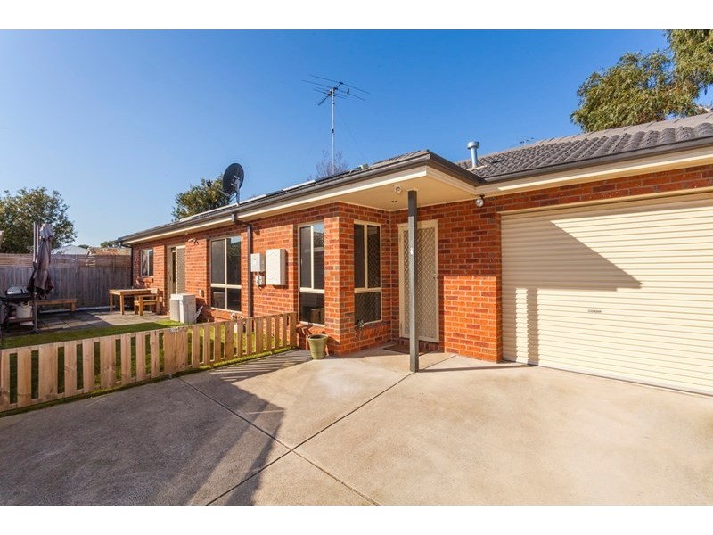 2/10 Birdsey Street, East Geelong VIC 3219