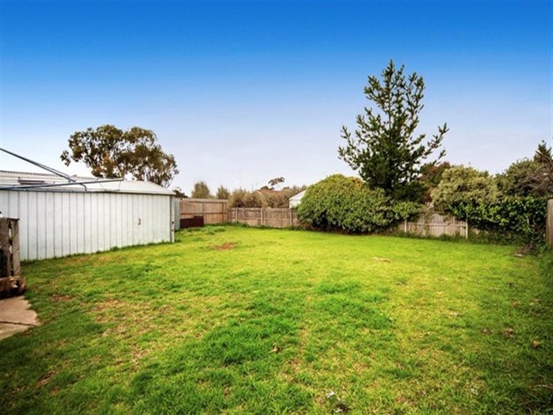 183 Solar Drive, Whittington VIC 3219