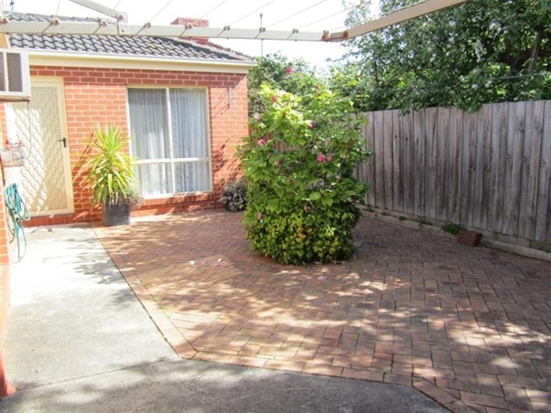6 Woorayl Street, Hamlyn Heights VIC 3215