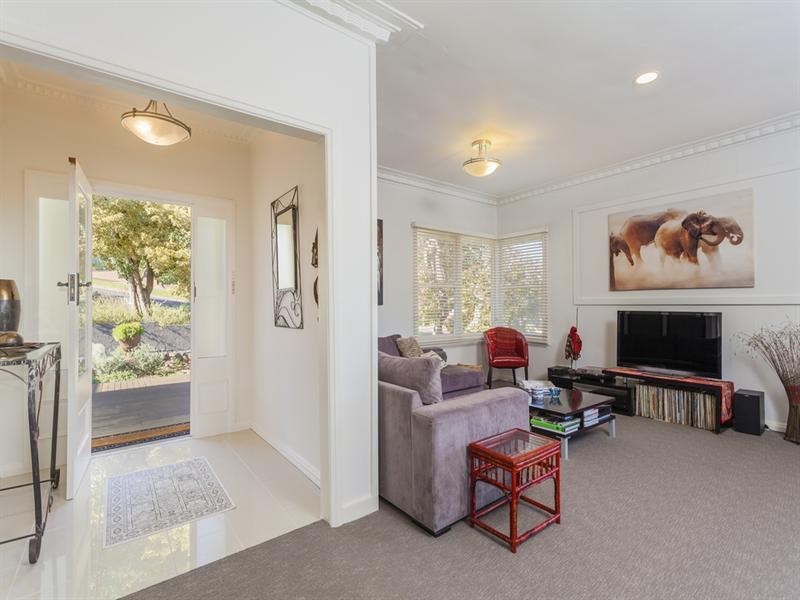 12 Ardlui Drive, Newtown VIC 3220