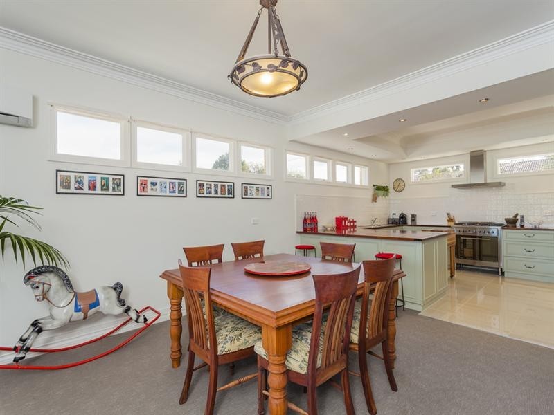 12 Ardlui Drive, Newtown VIC 3220