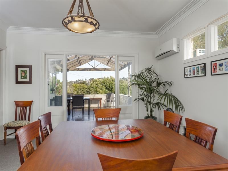 12 Ardlui Drive, Newtown VIC 3220