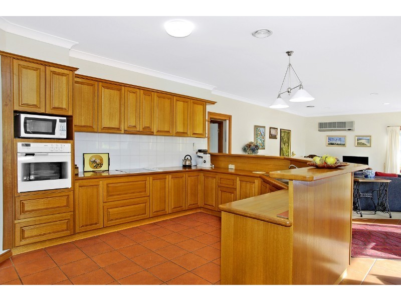 7 Koorong Court, Highton VIC 3216