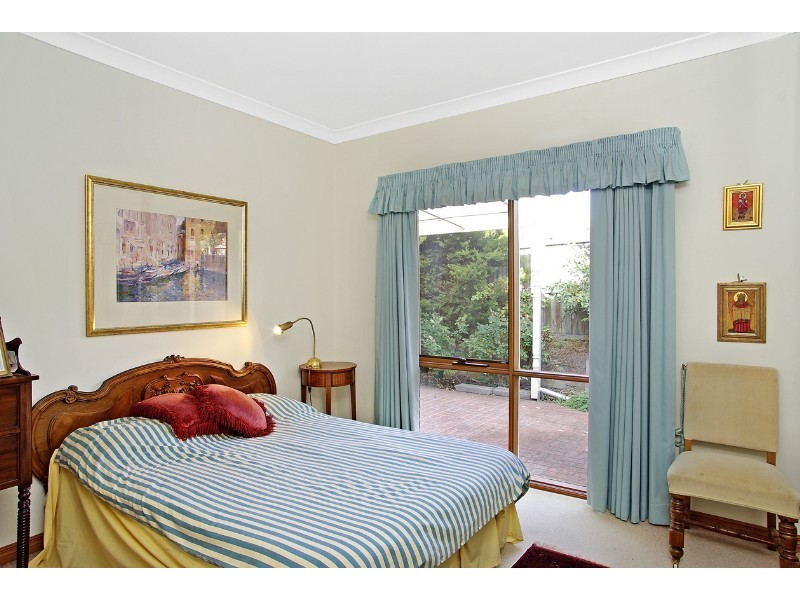 7 Koorong Court, Highton VIC 3216