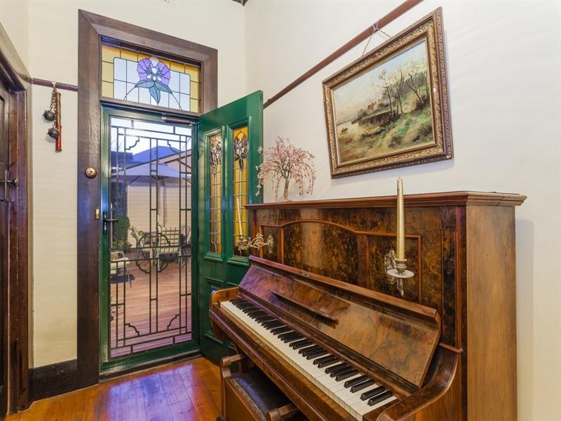 85 Pakington Street, Geelong West VIC 3218