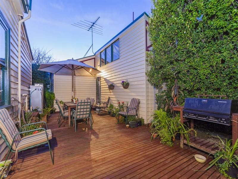 85 Pakington Street, Geelong West VIC 3218