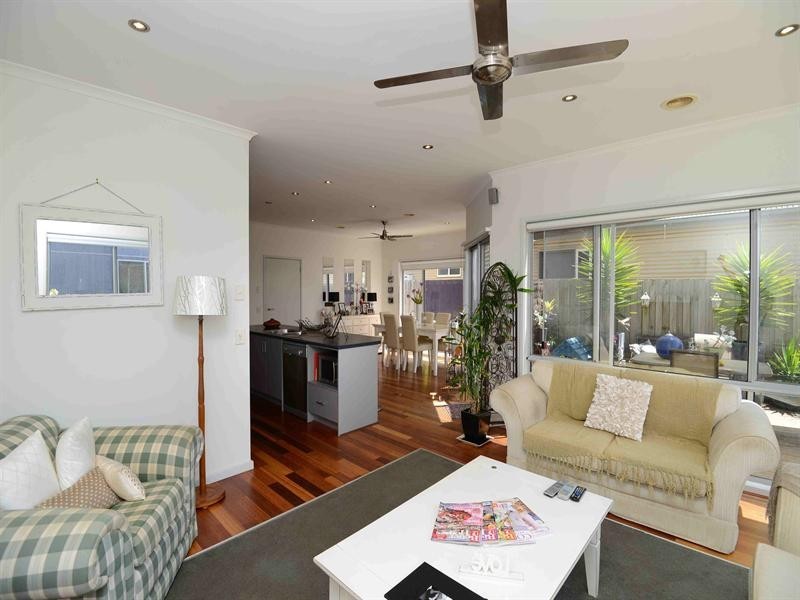 47 Pearl Bay Passage, St Leonards VIC 3223