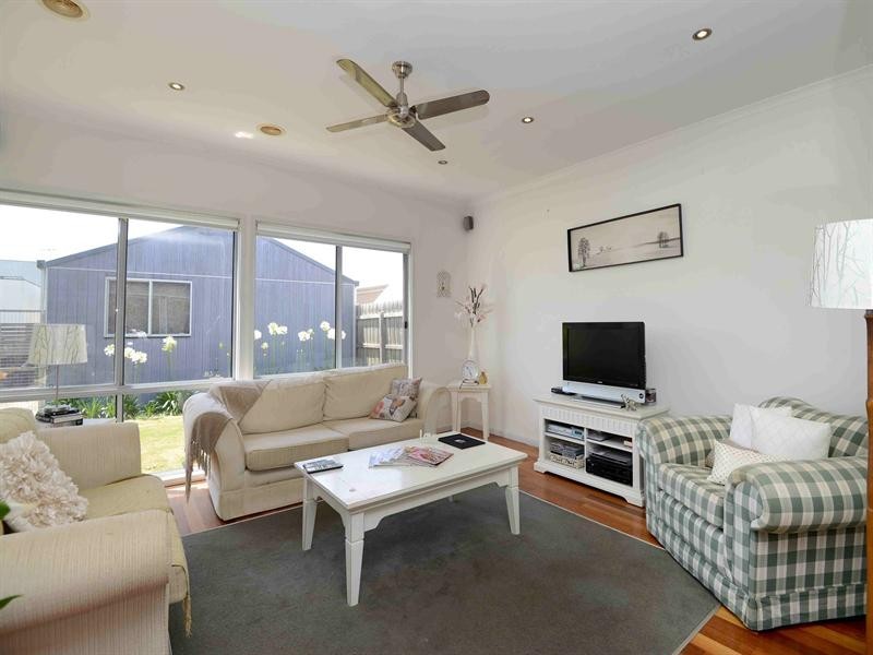 47 Pearl Bay Passage, St Leonards VIC 3223