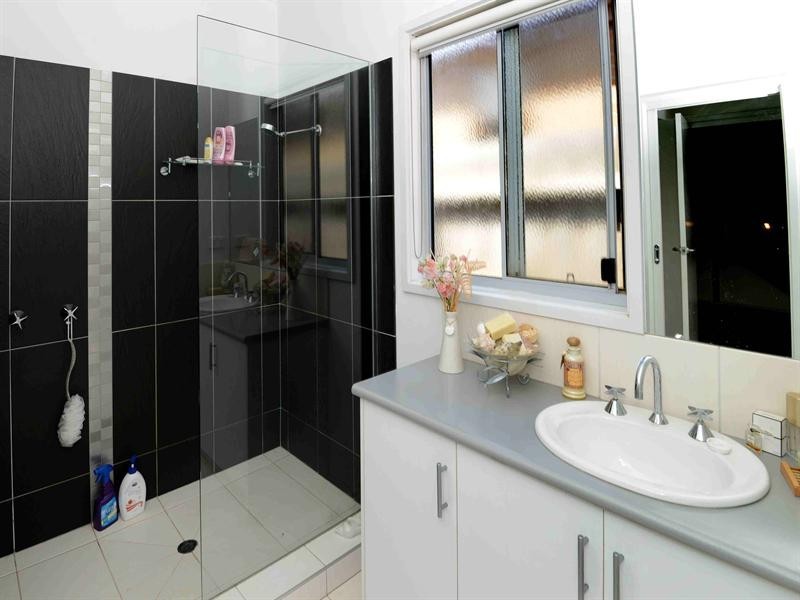 47 Pearl Bay Passage, St Leonards VIC 3223