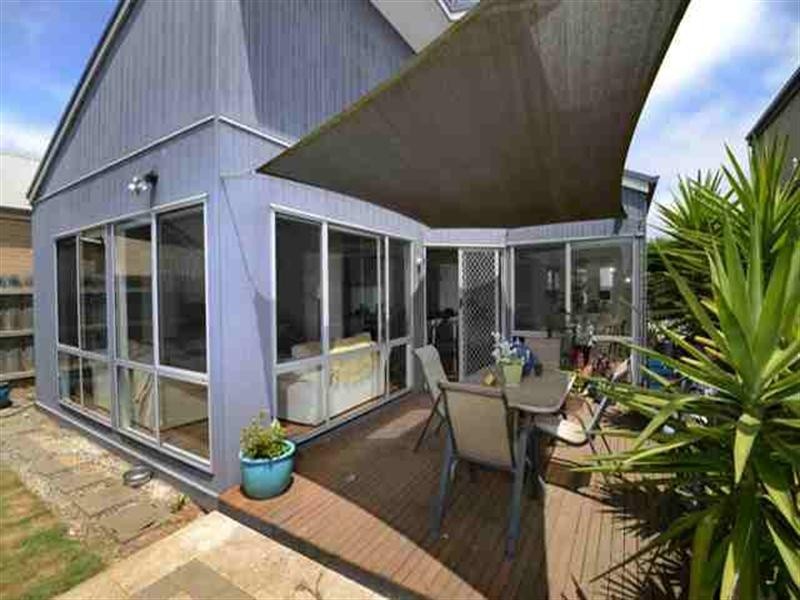 47 Pearl Bay Passage, St Leonards VIC 3223