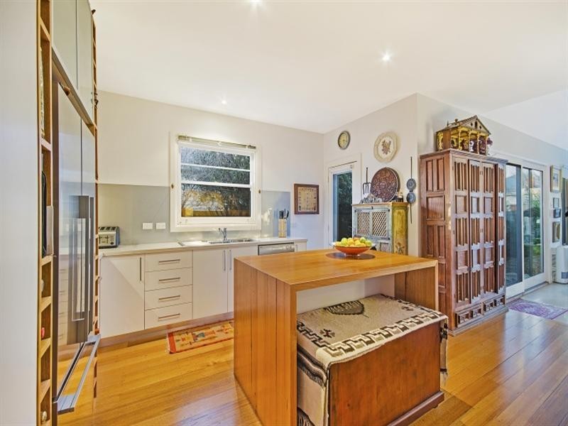 51 St Albans Road, East Geelong VIC 3219