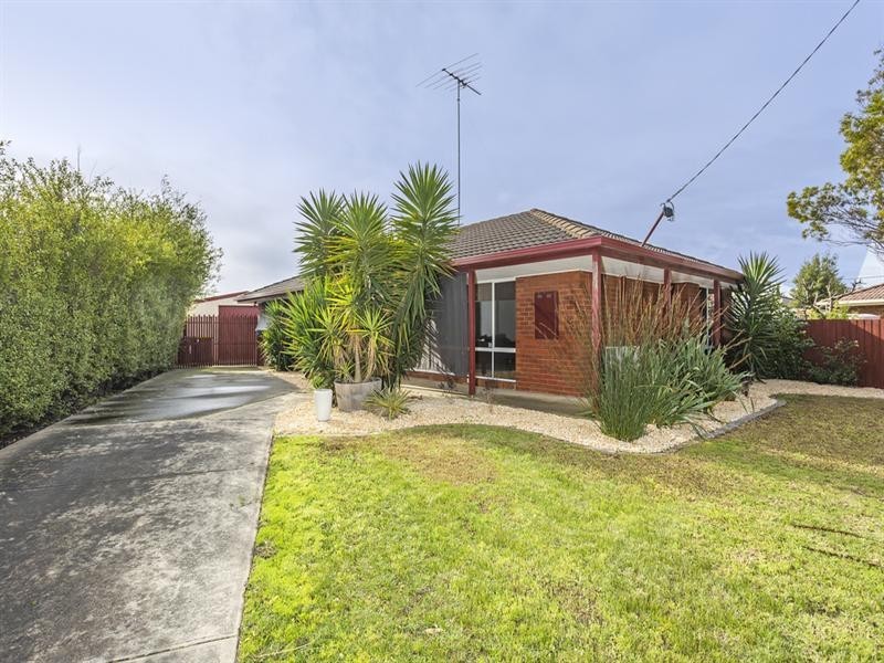 11 Homestead Drive, St Albans Park VIC 3219