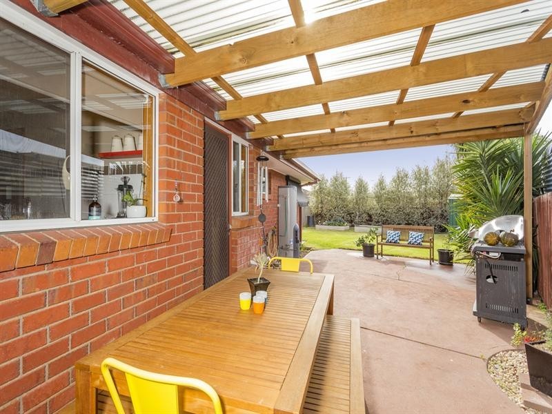 11 Homestead Drive, St Albans Park VIC 3219