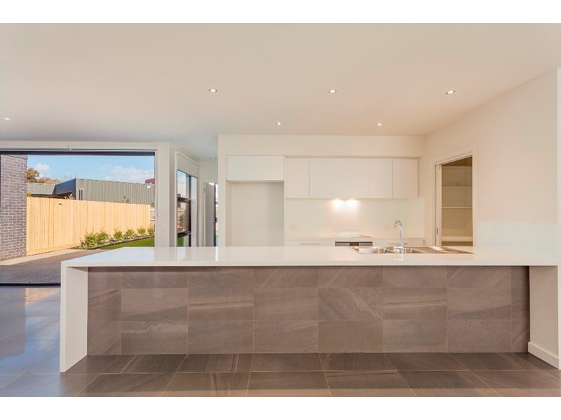 29/12 Balcombe Road, Newtown VIC 3220